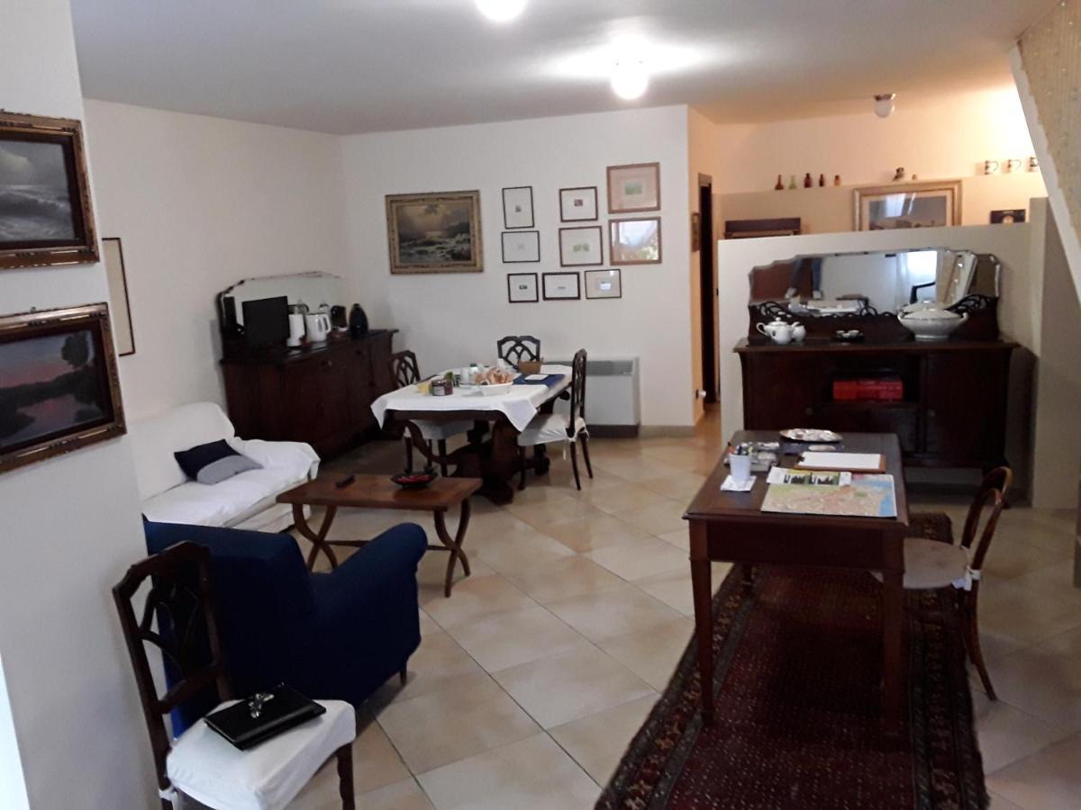 Casa Conte Bed & Breakfast Terracina Exterior photo